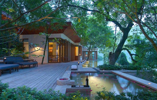 遠郊型溫泉設計開發