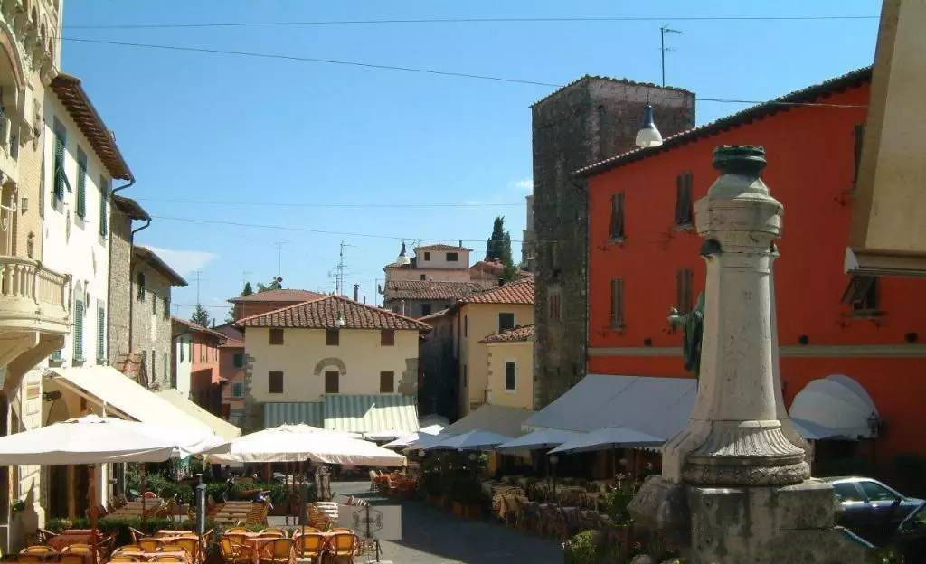 意大利溫泉小鎮蒙特卡蒂尼